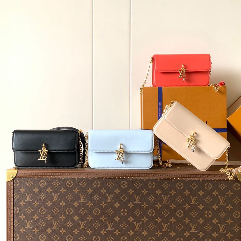 Saint Laurent Classic Cassandre Chain Wallet — صورة 1