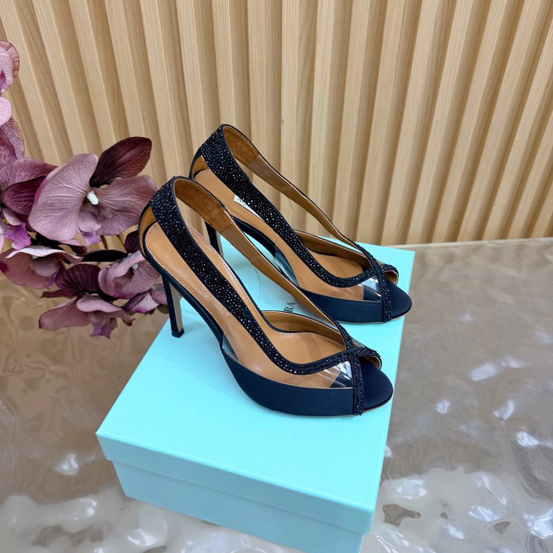 Aquazzura Bow-Tie PVC Pumps — صورة 1