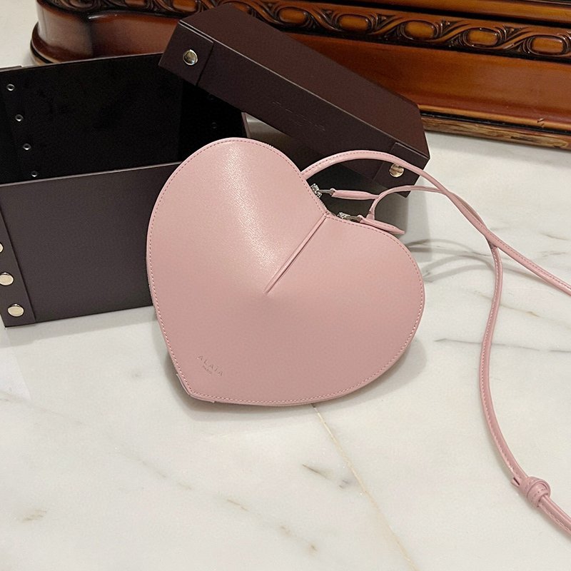 Alaïa Le Cœur Bag — صورة 1