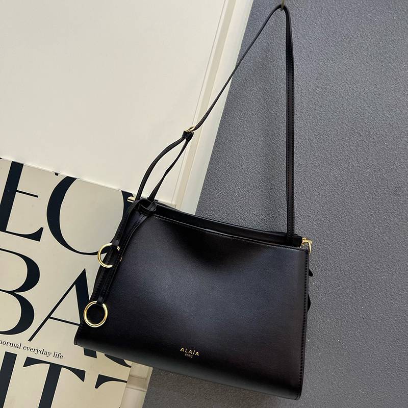 Alaïa East-West Shoulder Bag — صورة 1