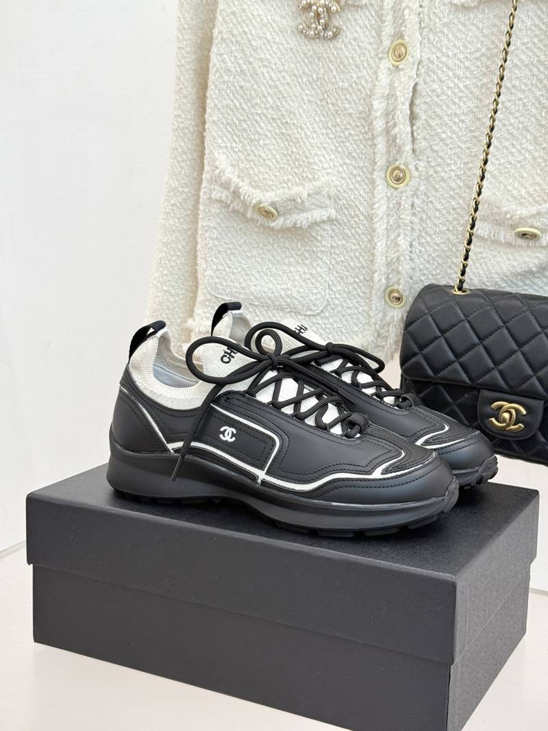 Chanel CC Suede & Mesh Sneakers — صورة 1