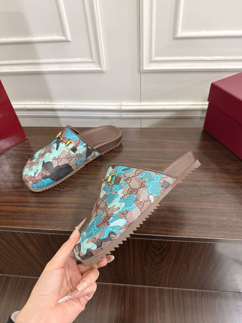 GUCCI Floral GG Canvas Mules — صورة 1