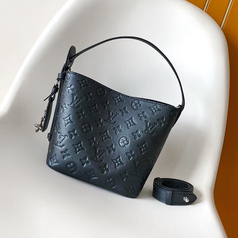 Louis Vuitton All In BB — صورة 1