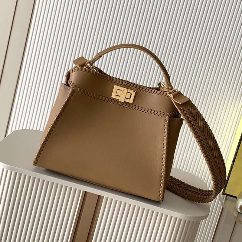 Fendi Peekaboo Mini bag — صورة 1