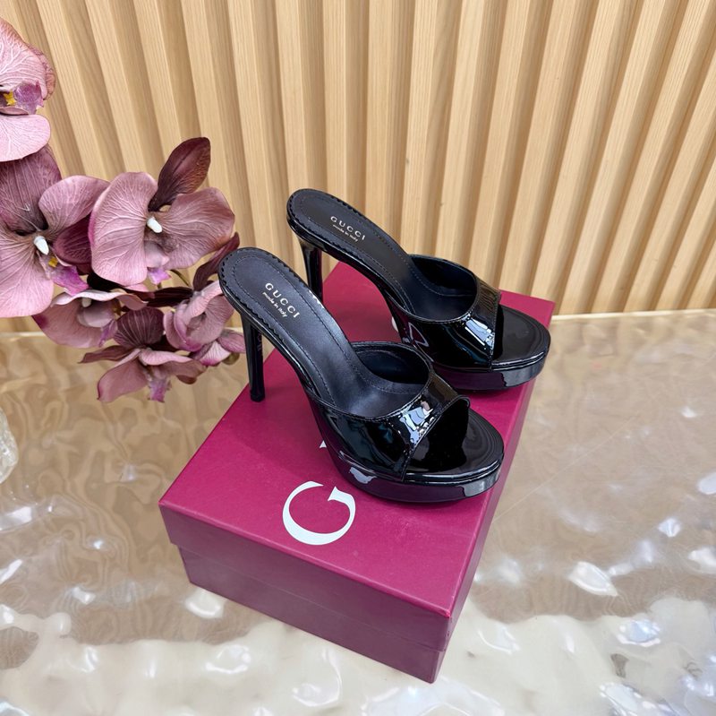GUCCI Platform Patent-Leather Mules — صورة 1