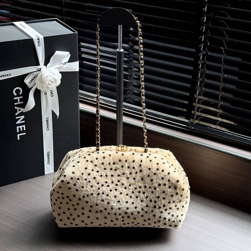 Chanel Leopard-Print Chain Bag — صورة 1